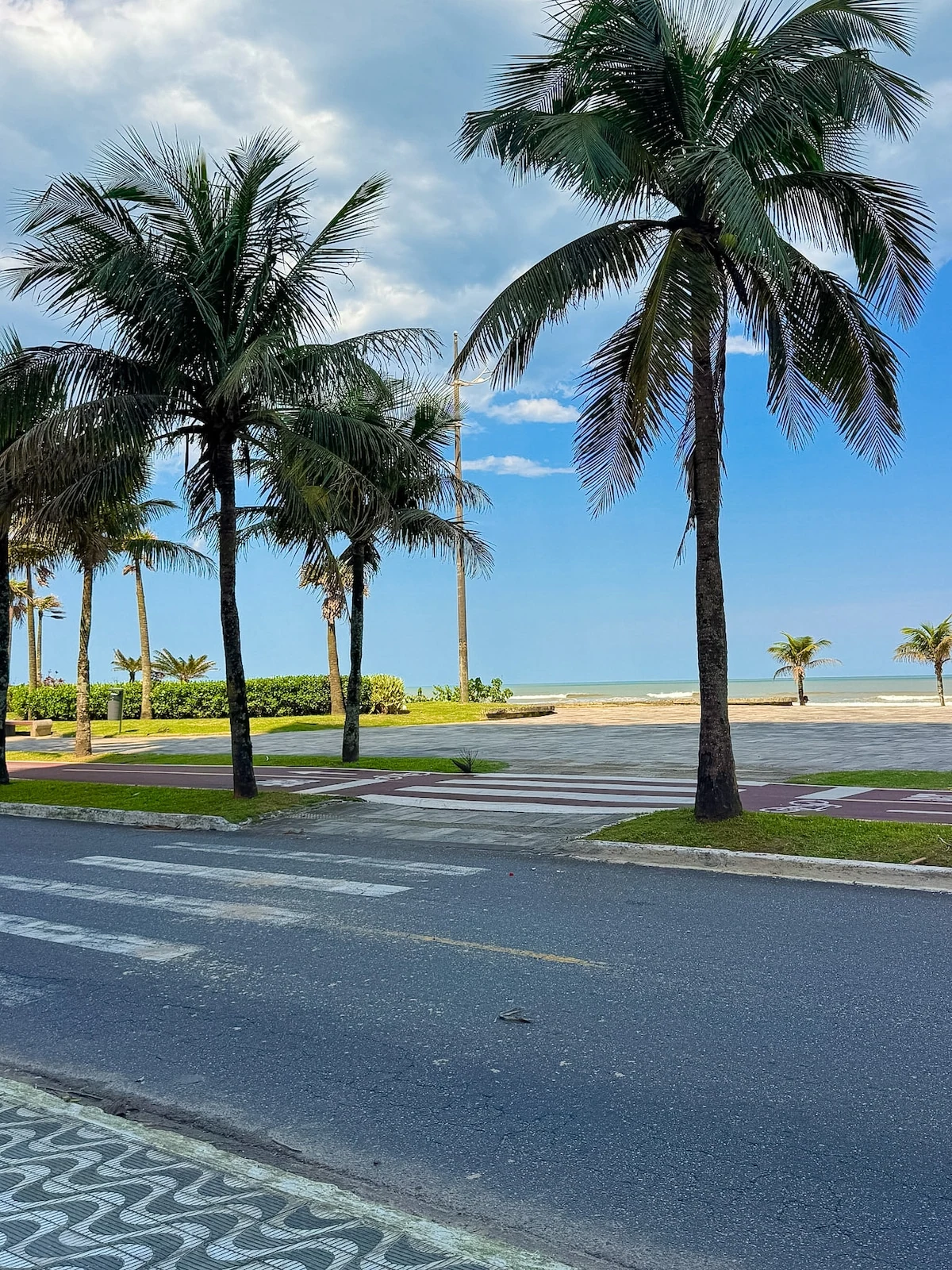 Beach kit, beachfront apartment in Praia Grande